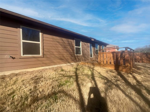 1310 Meadow Creek Drive, Princeton, TX 75407