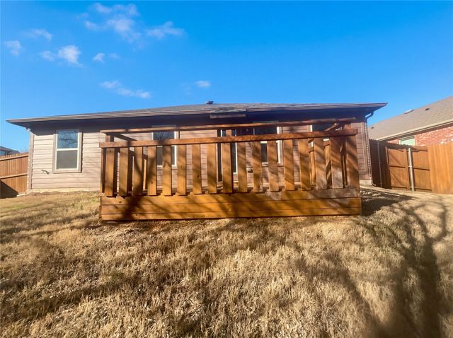 1310 Meadow Creek Drive, Princeton, TX 75407