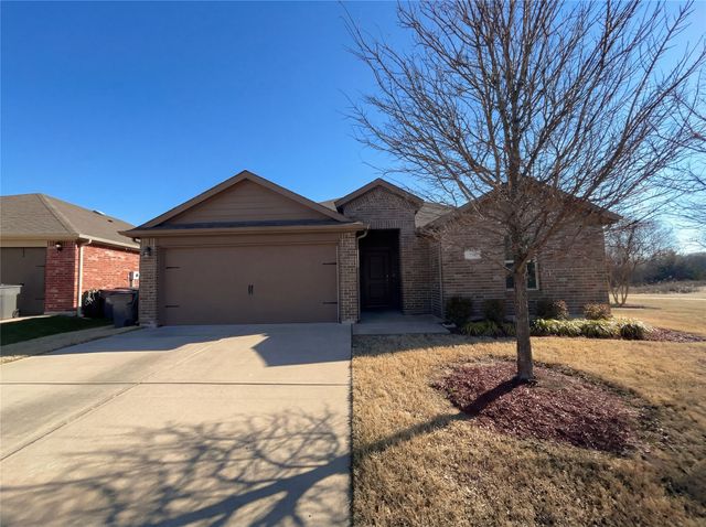 1310 Meadow Creek Drive, Princeton, TX 75407