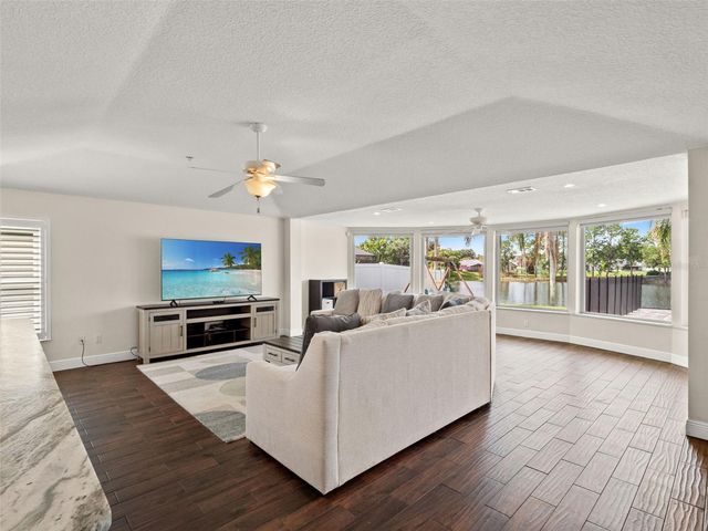 473 LAKESHORE DRIVE, Lake Mary, FL 32746