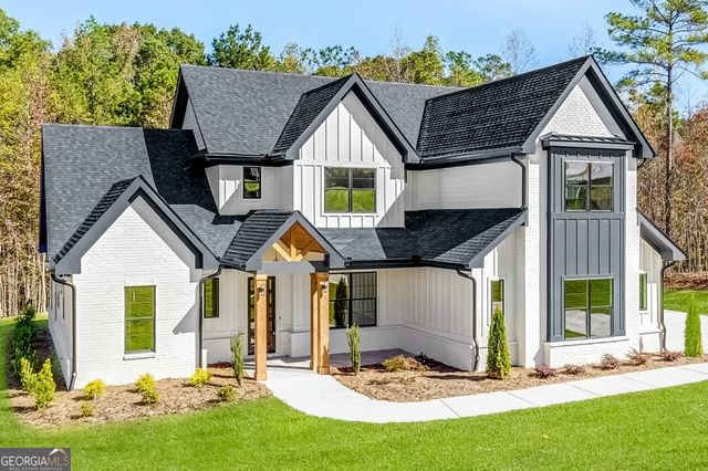 121 Forest Berry Court, Newnan, GA 30265