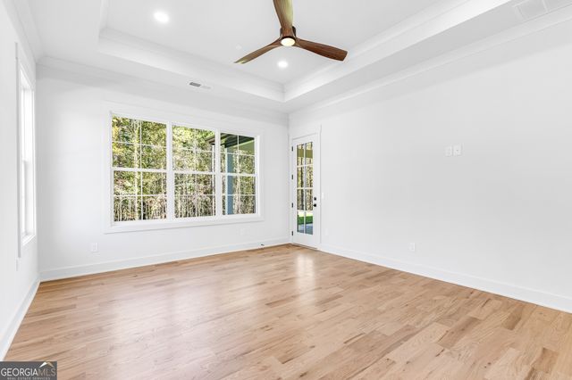 121 Forest Berry Court, Newnan, GA 30265