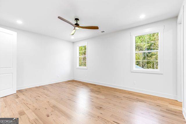 121 Forest Berry Court, Newnan, GA 30265
