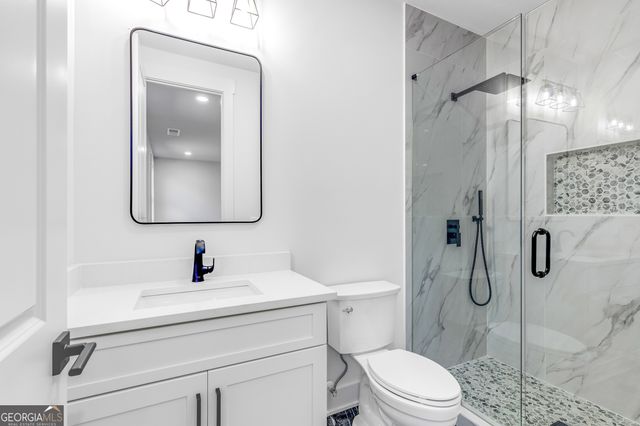 121 Forest Berry Court, Newnan, GA 30265