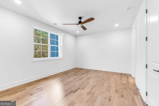 121 Forest Berry Court, Newnan, GA 30265