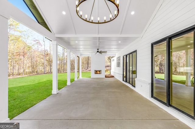 121 Forest Berry Court, Newnan, GA 30265
