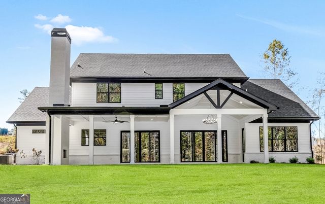 121 Forest Berry Court, Newnan, GA 30265