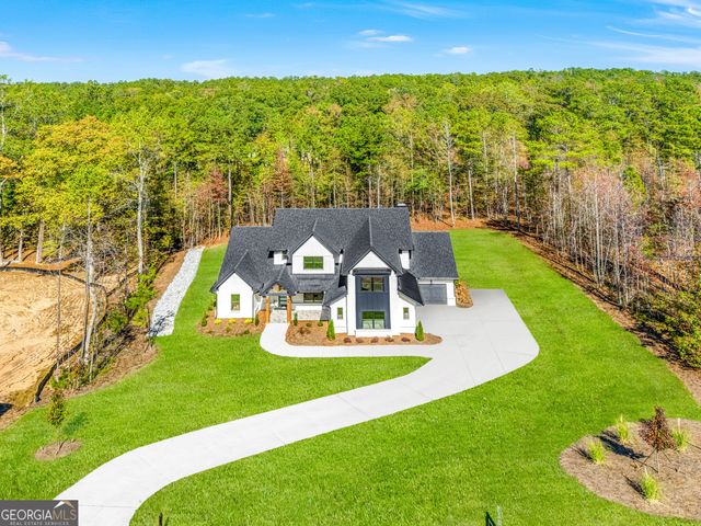 121 Forest Berry Court, Newnan, GA 30265