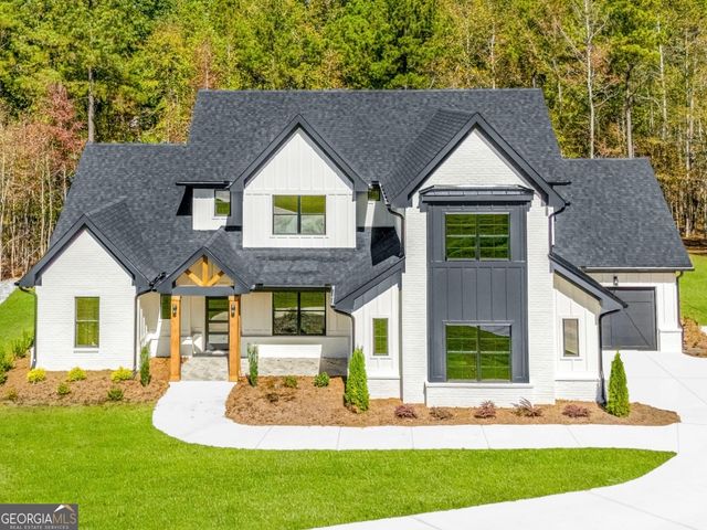 121 Forest Berry Court, Newnan, GA 30265