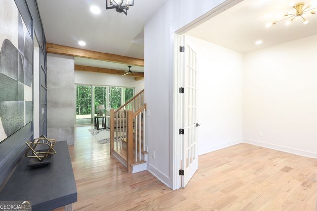 121 Forest Berry Court, Newnan, GA 30265
