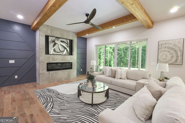 121 Forest Berry Court, Newnan, GA 30265