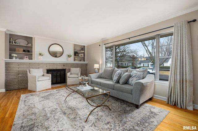 4119 CHELSEA Place, Peoria, IL 61614