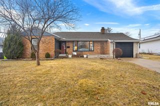 4119 CHELSEA Place, Peoria, IL 61614
