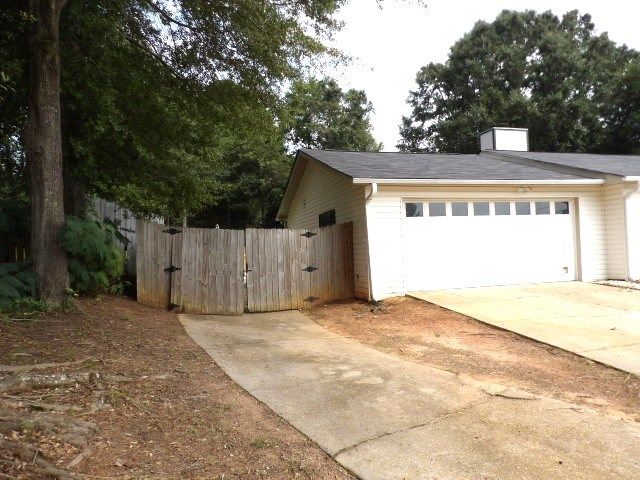 49 Lakeside Drive, Enterprise, AL 36330