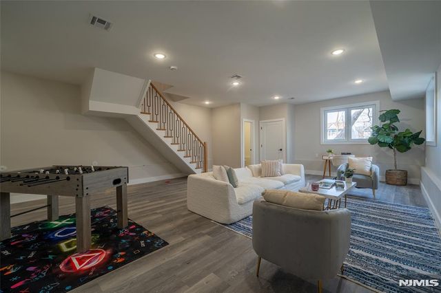 31 Grace Street, Irvington, NJ 07111