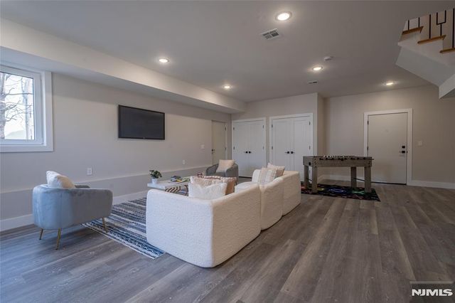 31 Grace Street, Irvington, NJ 07111