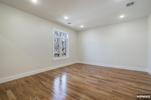 31 Grace Street, Irvington, NJ 07111