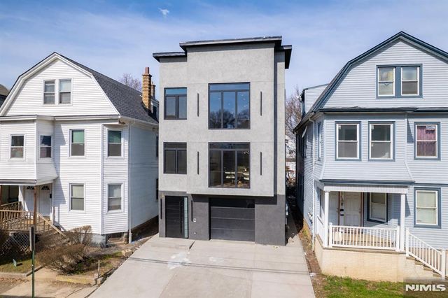 31 Grace Street, Irvington, NJ 07111