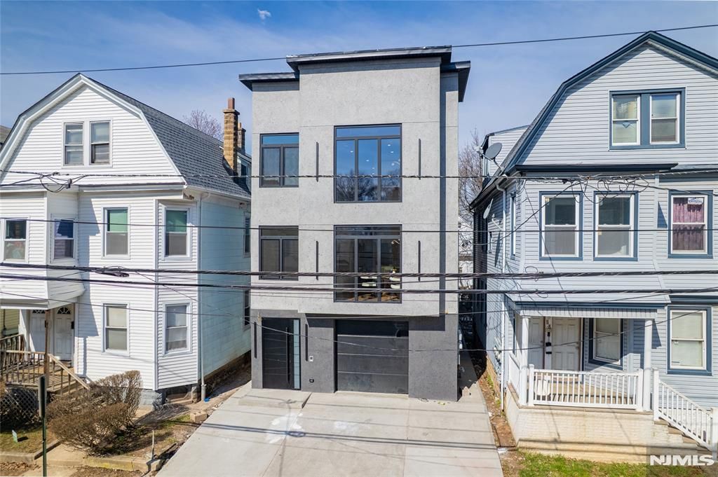 31 Grace Street, Irvington, NJ 07111