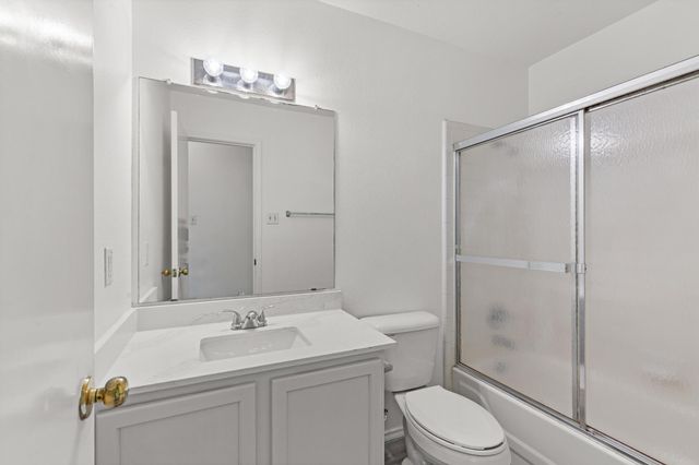 112 James Lin CIR, Kyle, TX 78640