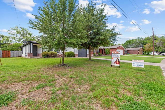 112 James Lin CIR, Kyle, TX 78640