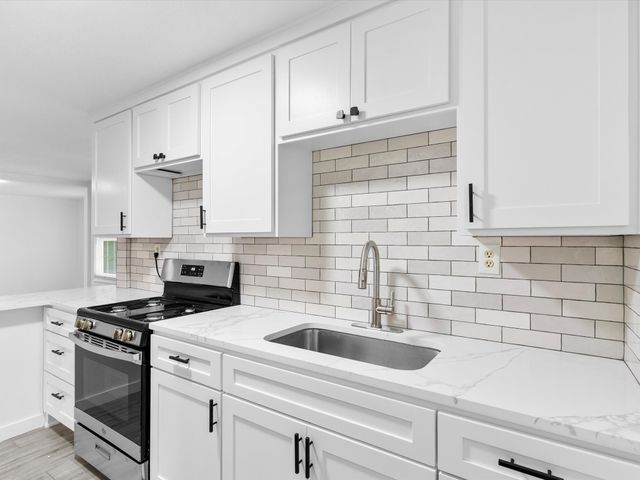 1008 Schieffer Avenue, Fort Worth, TX 76110