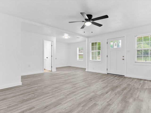 1008 Schieffer Avenue, Fort Worth, TX 76110