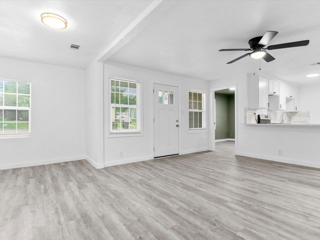 1008 Schieffer Avenue, Fort Worth, TX 76110