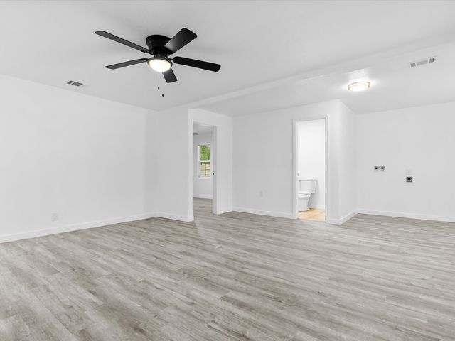 1008 Schieffer Avenue, Fort Worth, TX 76110