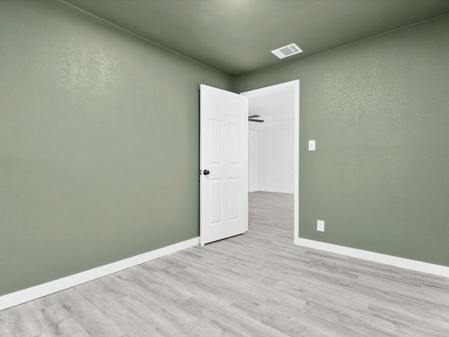 1008 Schieffer Avenue, Fort Worth, TX 76110