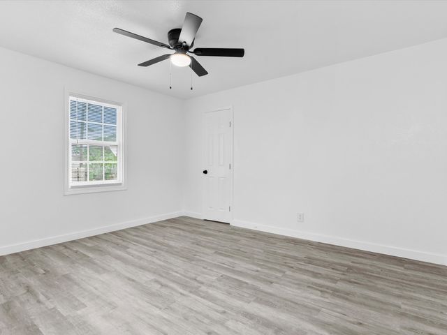 1008 Schieffer Avenue, Fort Worth, TX 76110