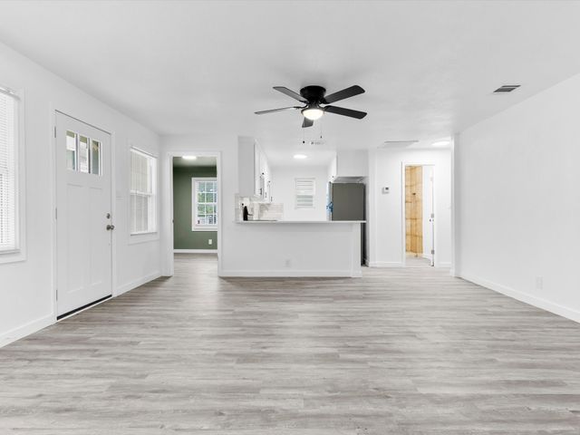 1008 Schieffer Avenue, Fort Worth, TX 76110
