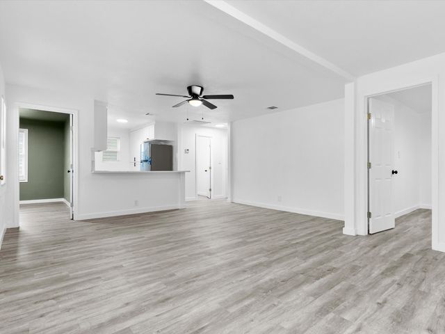 1008 Schieffer Avenue, Fort Worth, TX 76110