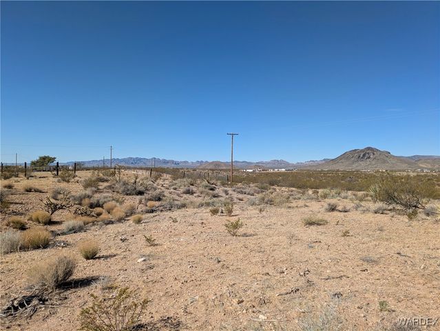 6198 W Joseph Drive, Golden Valley, AZ 86413