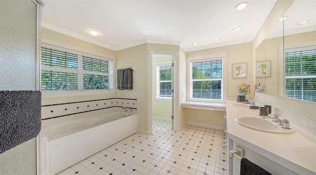 5422 SANDHAMN PLACE, Longboat Key, FL 34228