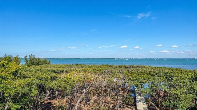5422 SANDHAMN PLACE, Longboat Key, FL 34228