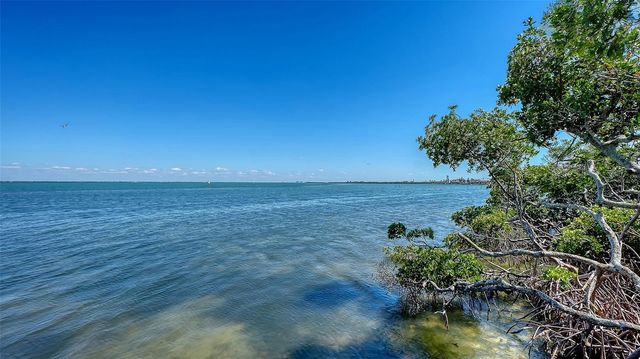 5422 SANDHAMN PLACE, Longboat Key, FL 34228