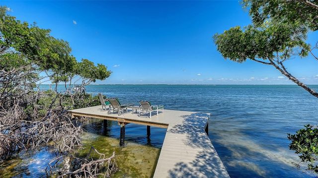 5422 SANDHAMN PLACE, Longboat Key, FL 34228