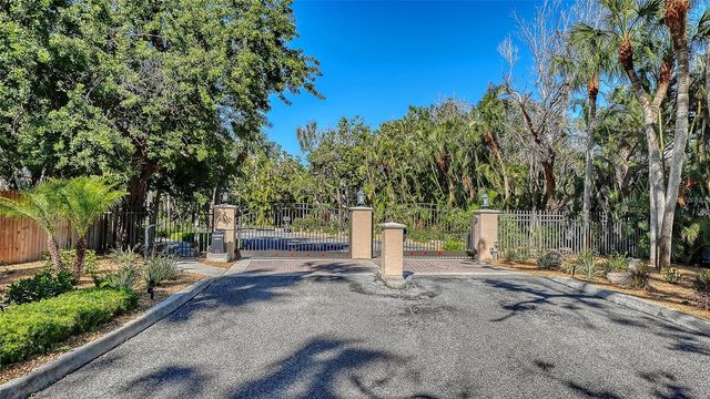 5422 SANDHAMN PLACE, Longboat Key, FL 34228