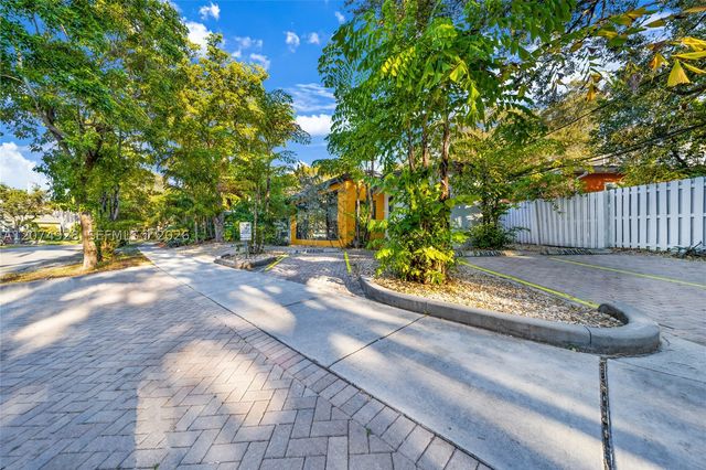 312 NE 16th Ter C, Fort Lauderdale, FL 33301