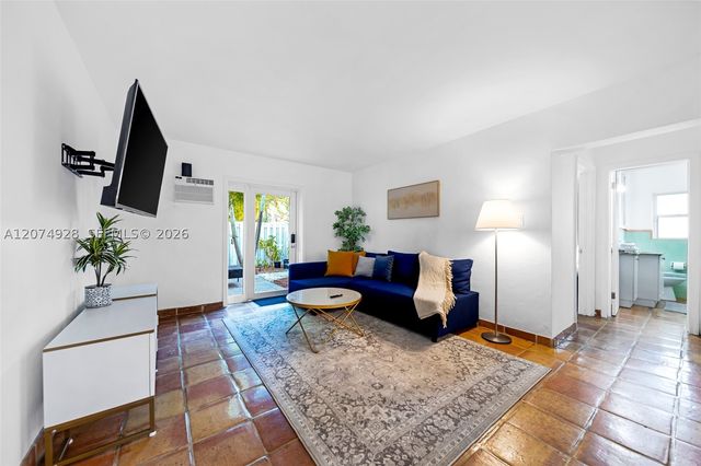 312 NE 16th Ter C, Fort Lauderdale, FL 33301