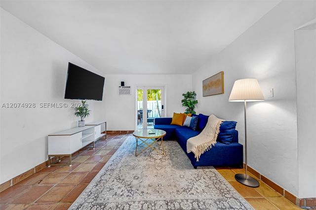 312 NE 16th Ter C, Fort Lauderdale, FL 33301