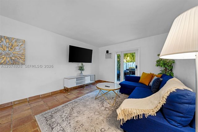 312 NE 16th Ter C, Fort Lauderdale, FL 33301