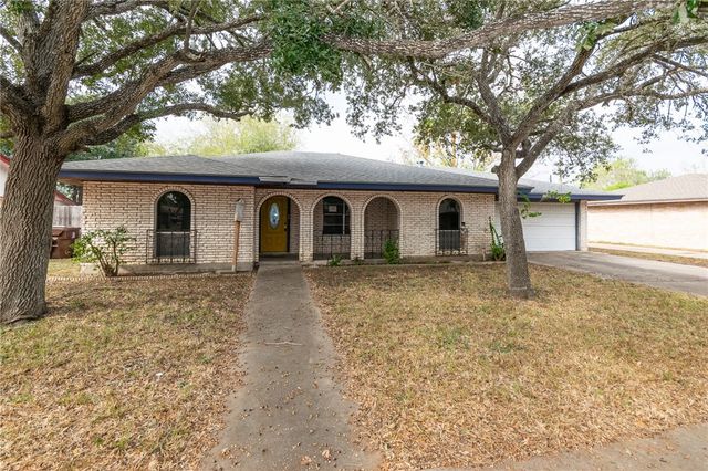1709 Annette St, Kingsville, TX 78363