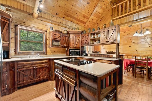 6776 H Abercrombie Road, Murrayville, GA 30564