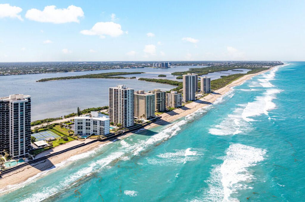 5400 N Ocean Drive SE 7b, Singer Island, FL 33404