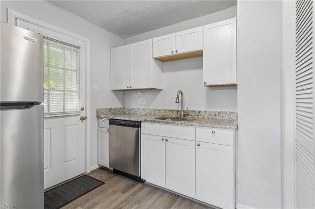 624 Sterling ST, Newport News, VA 23605