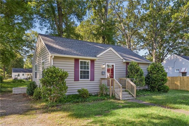 624 Sterling ST, Newport News, VA 23605