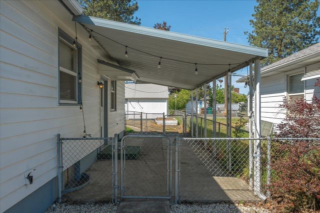 344 W NEBRASKA Ave, Spokane, WA 99205