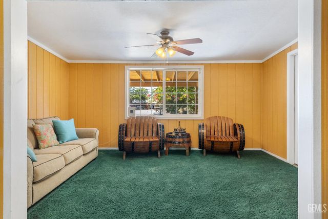 12925 Appaloosa Avenue, Bakersfield, CA 93314